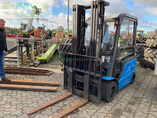 Elevadora -  - byd fcb 35 c