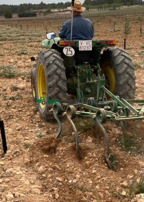 Tractor agrícola - John Deere - 1750V
