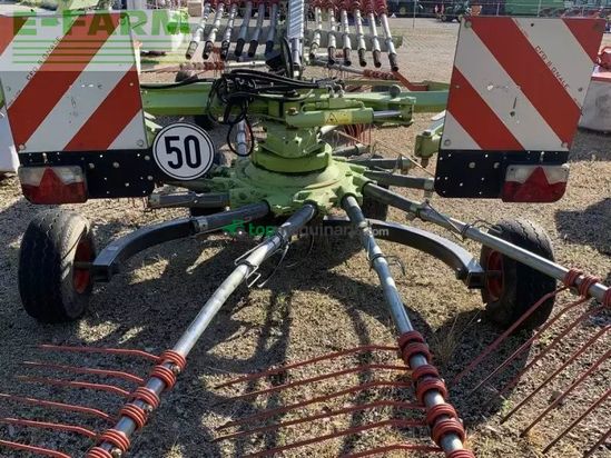 Rastrillo - Claas - liner 750 twin