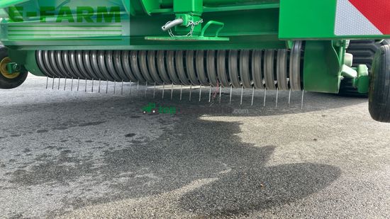 Empacadora gigant - John Deere - C451R
