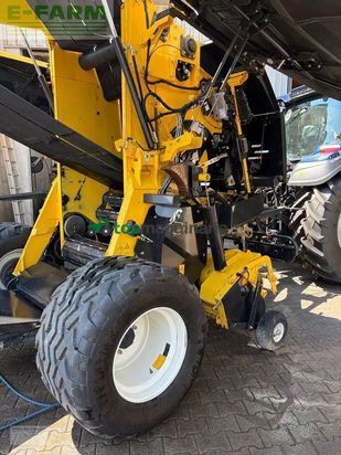 Empacadora gigant - New Holland - new holland pro belt 190 rc 25k