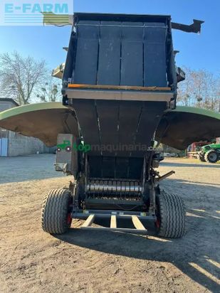 Empacadora gigant - Claas - 470