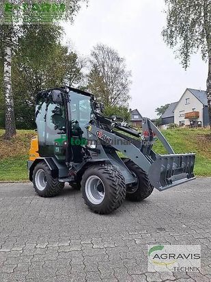 Minicargadora - Giant - g2300 hd