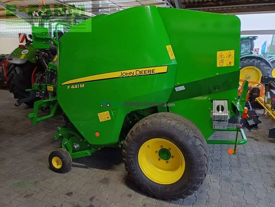 Empacadora gigant - John Deere - f441m