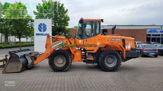 Minicargadora - Doosan - dl 200 mit waage