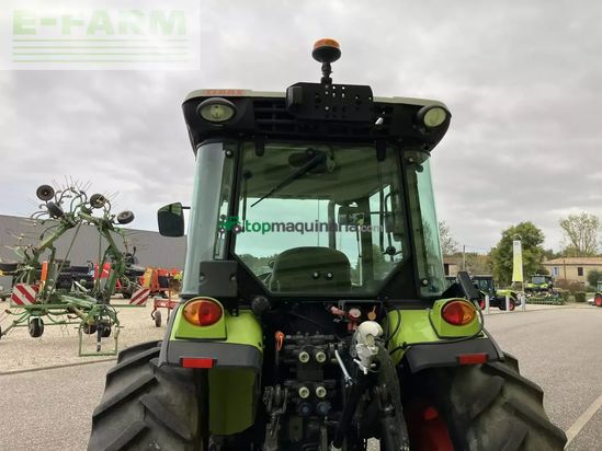 Tractor agrícola - Claas - nexos 220 vl cabine