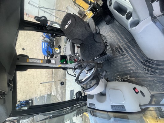 Retroexcavadora Komatsu WB93R-8