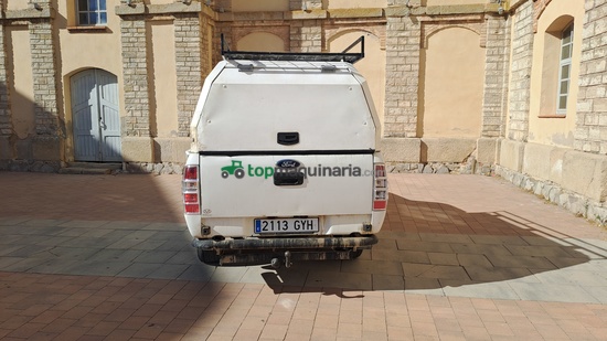 Ford Ranger con sistema de fumigación 