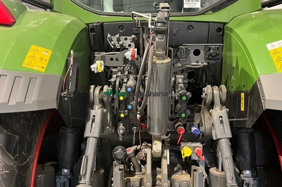 TRACTOR FENDT 726 G7 POWER PLUS