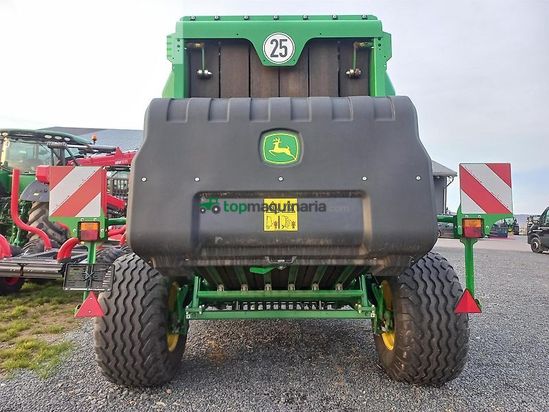 Empacadora gigant - John Deere - v461m