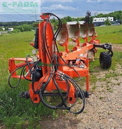 Arado - Kuhn - varimaster 153