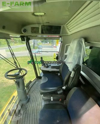 Cosechadora de Cereal - New Holland - cr 9.90