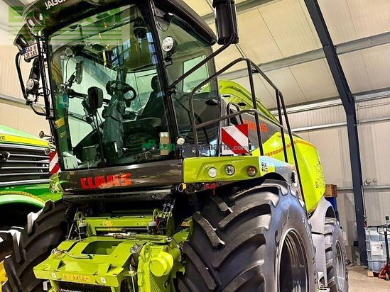 Cosechadora de Cereal - Claas - jaguar 980 4wd + orbis 900 + pu 300