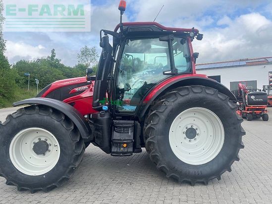 Tractor agrícola - Valtra - n154 a mit fk und rüfa