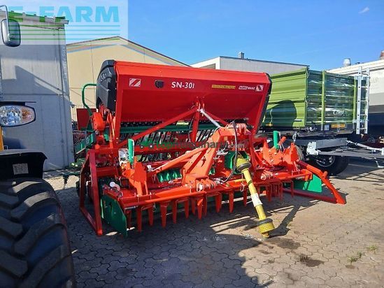 Sembradora - Agro-Masz - ana 30 + sn 301 - 24 reihen
