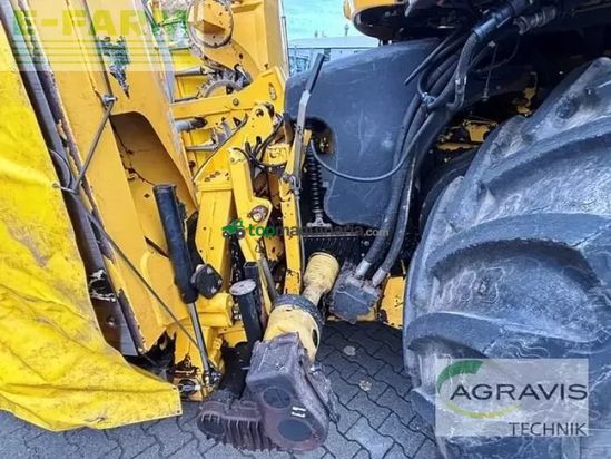 Cosechadora de Cereal - New Holland - fr 9060