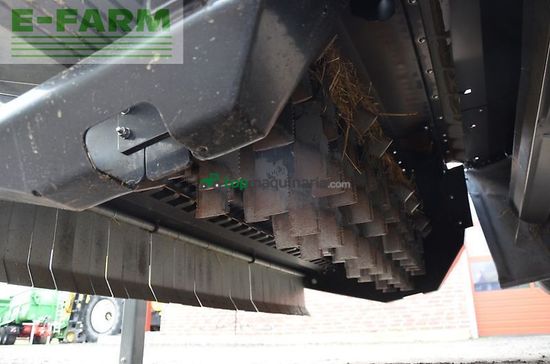 Empacadora gigant - Claas - quadrant 5300 evolution fc tan