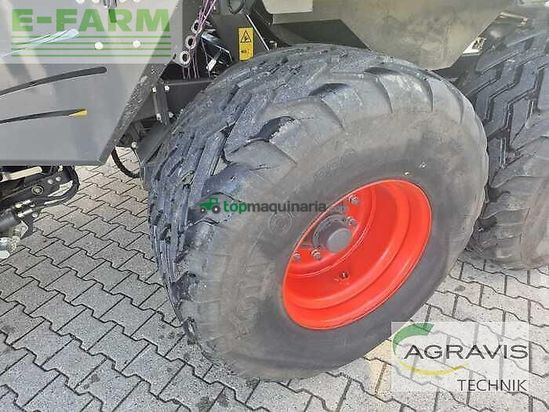 Empacadora gigant - Claas - quadrant 5200 evolution fc tandem
