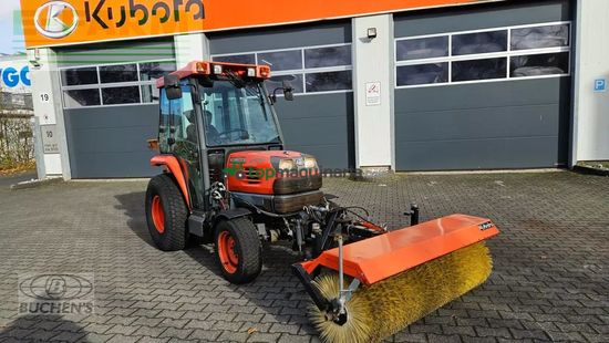 Tractor agrícola - Kubota - stv 32 winterdienst