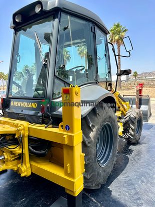 Retro Mixta Cargadora New Holland B110 4PT. 
