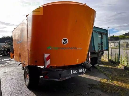 Remolqu esparcidor - Lucas - spirmix 220