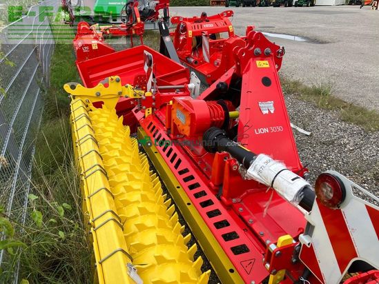 Grada rotativa - Pöttinger - Lion 3030