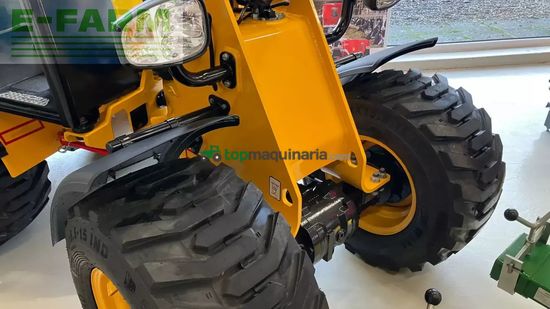 Minicargadora - JCB - 403 plus agri med jst skovl og pallegaffel