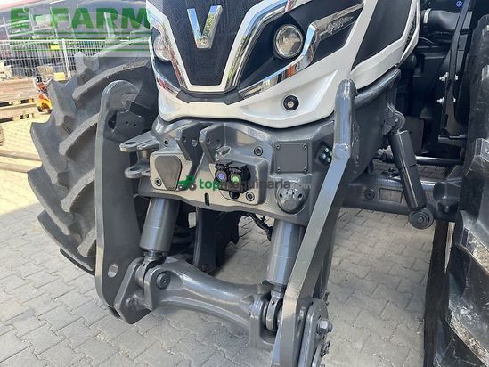 Tractor agrícola - Valtra - q 305 mit rüfa