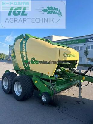 Empacadora gigant - Krone - comprima v 150 xc