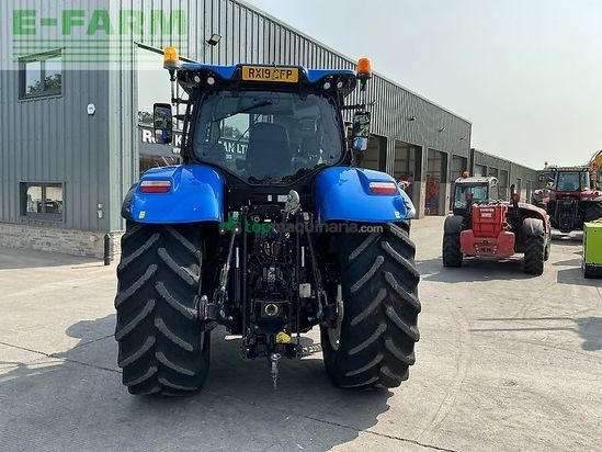 Tractor agrícola - New Holland - t7.245 tractor (st27151)