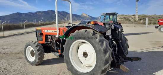 Tractor agrícola - Fiat / Fiatagri - 82-86 DT