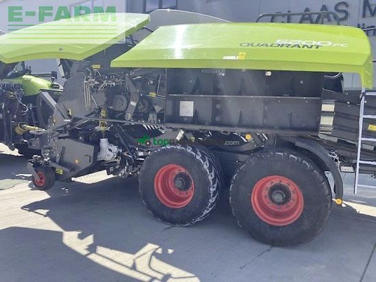 Empacadora gigant - Claas - quadrant 5200 fc tandem