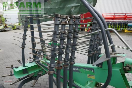 Rastrillo - Deutz-Fahr - swatmaster 3821