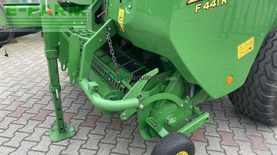 Empacadora gigant - John Deere - rundballenpresse f441r