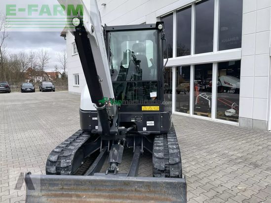 Excavadora - Bobcat - e 60