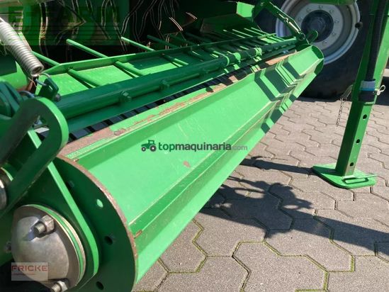 Empacadora gigant - John Deere - 864