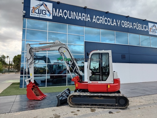 Excavadora - Takeuchi TB 80 FR