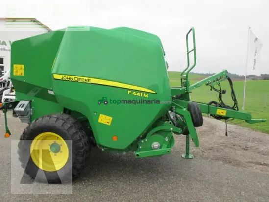 Empacadora gigant - John Deere - f441m