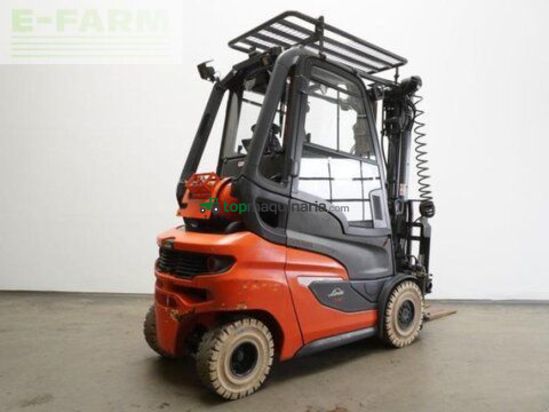 Elevadora - Linde - h 30 t 1202