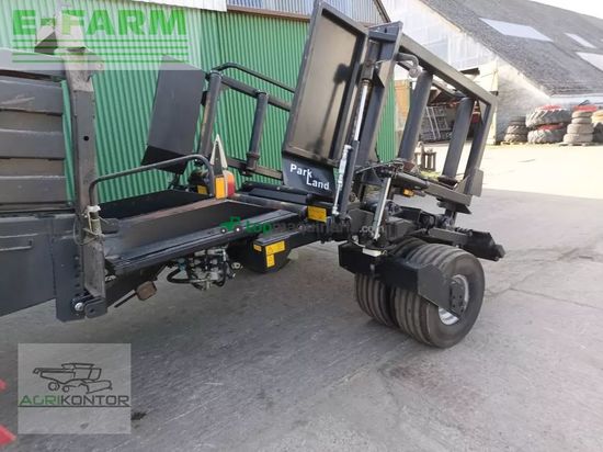 Empacadora gigant - New Holland - bb 940 +/plus parkland 425
