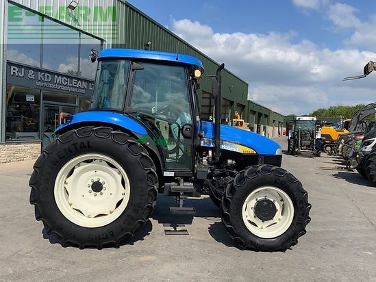 Tractor agrícola - New Holland - td5030 tractor (st23208)