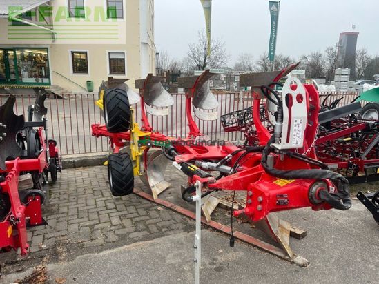 Arado - Pöttinger - servo 3000 plus vierscharig anbaupflug vorführpf