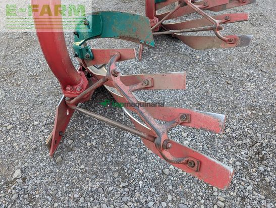 Arado - Kverneland - es100 5schar streifenkörper