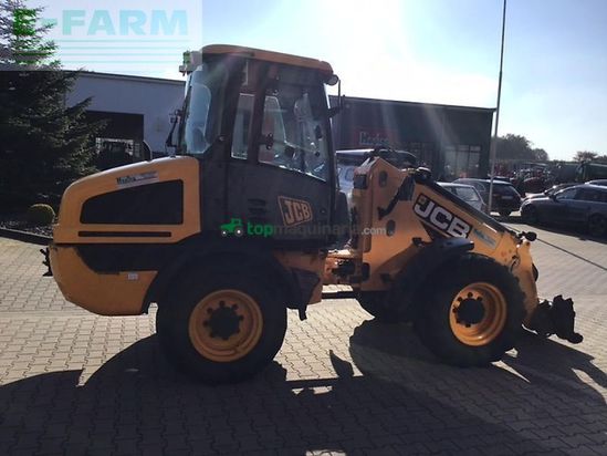 Telescopica - JCB - tm220