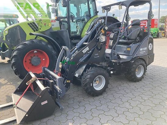 Minicargadora - Toyo - 826-iii bügel black edition