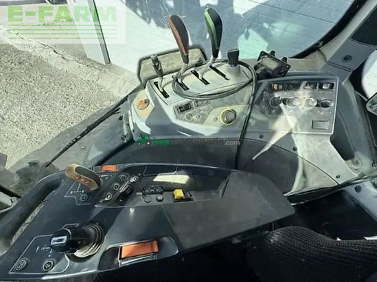 Tractor agrícola - Valtra - n134a