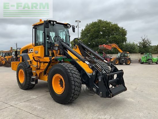 Minicargadora - JCB - 437 wheeled loading shovel (st23075)