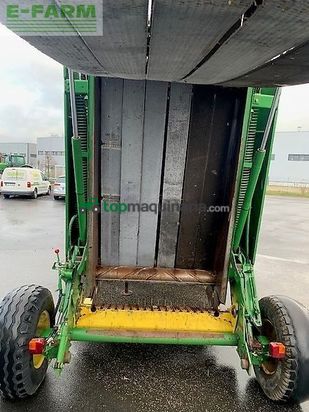 Empacadora gigant - John Deere - 550