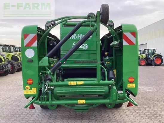 Empacadora gigant - McHale - fusion vario