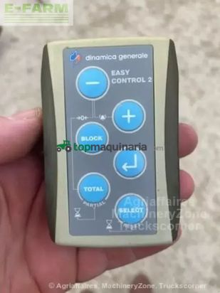 Remolqu esparcidor - Keenan - meca fibre 360